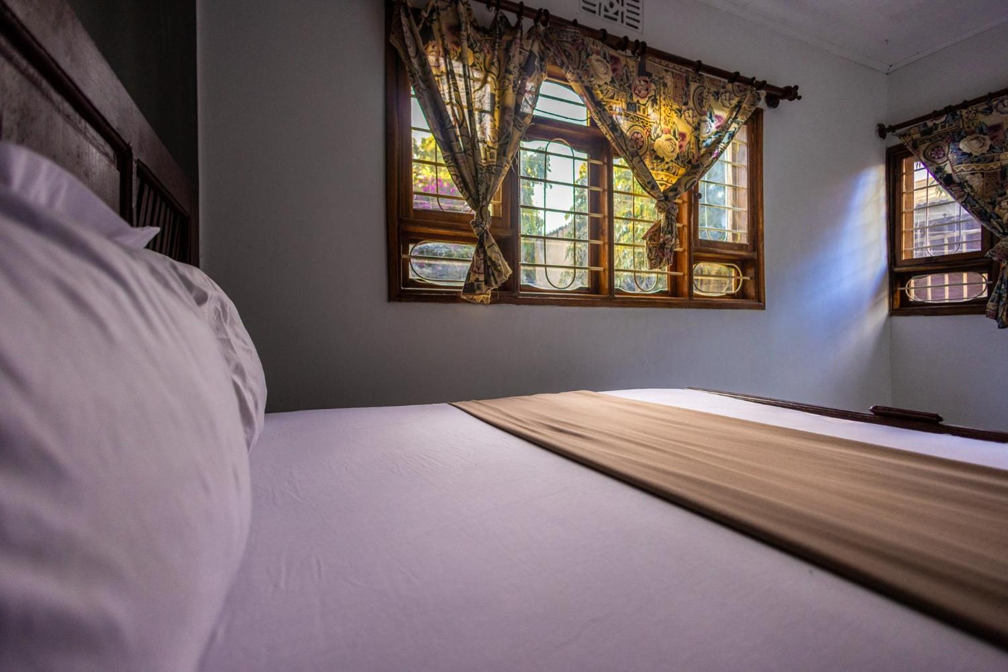 Safari Adventures-House Bed & Breakfast Arusha Ngoại thất bức ảnh