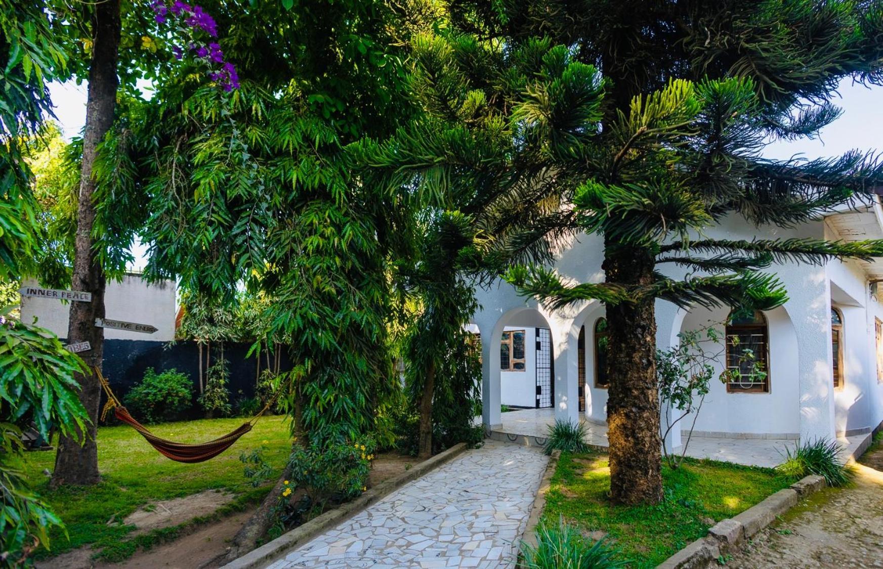 Safari Adventures-House Bed & Breakfast Arusha Ngoại thất bức ảnh